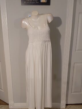 White AZ Crochet Bodice Maxi Dress